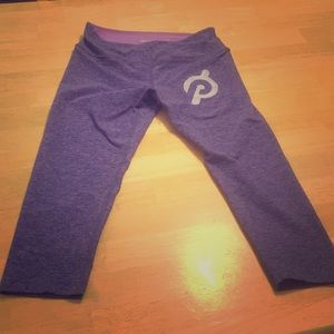 Beyond yoga Peloton branded Capri workout pants